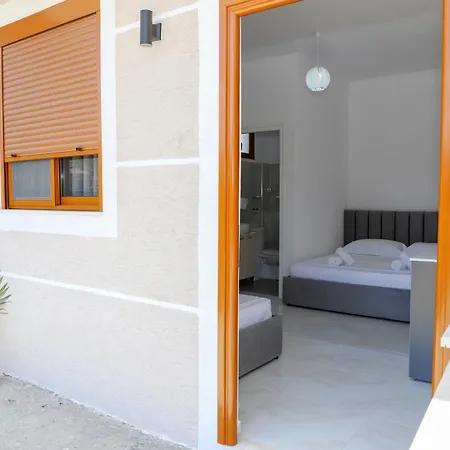 Mara Guest house
