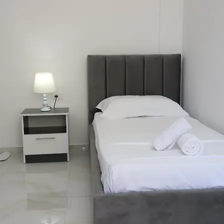 Mara Guest house